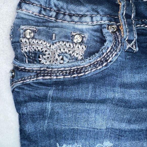 Rock Revival Skinny Jeans - Picture 4 of 6